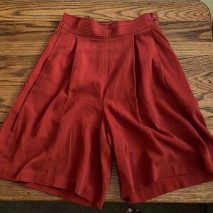 “Erreuno: Flared Shorts MADE In ITALY size 40